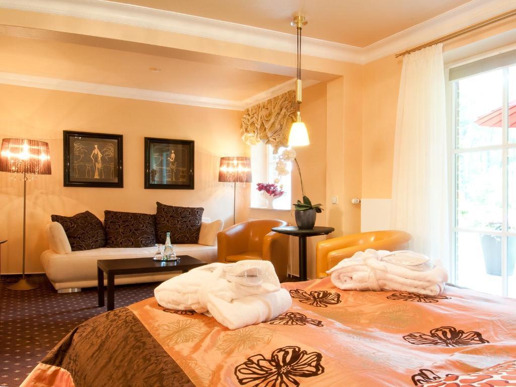 Amethyst Hotel Garni Lueneburg Deutsch Evern Rom bilde